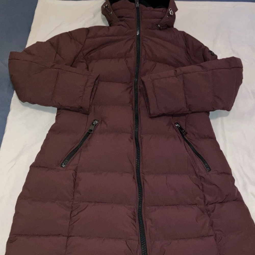 Burgundy Andrew Marc Maroon Puffer Jacket Size Small  !Accepting Offers!